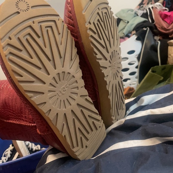 Sale - Picture 3 of 3